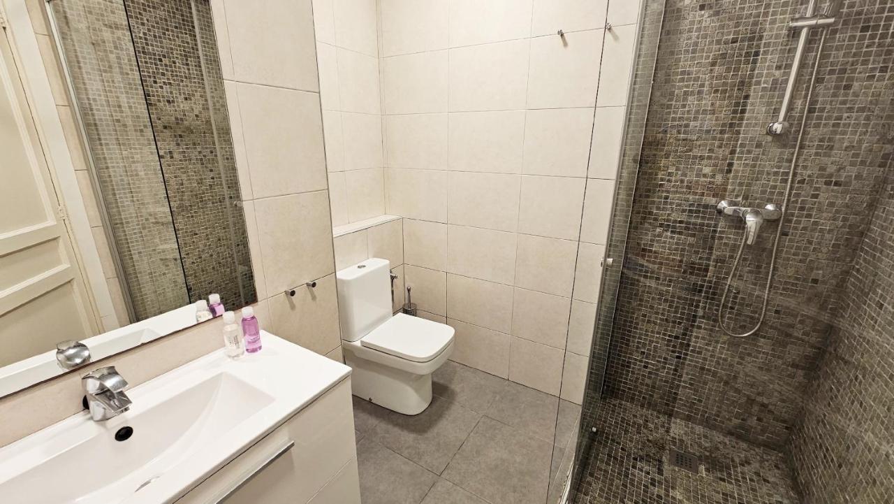Click&flat Seneca Apartment Barcelona