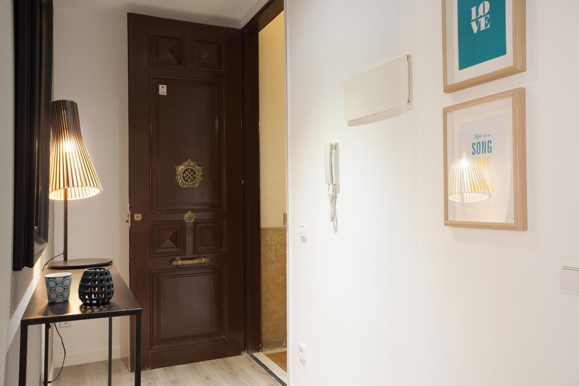 Click&flat Seneca Apartment *